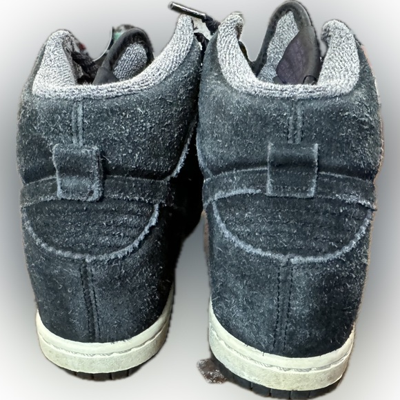 Nike with wedge heel. Size 6 - Picture 5 of 7